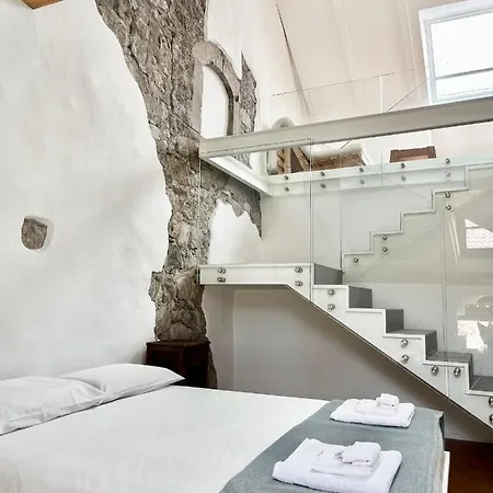 Historic And In The Centre Of Apartment Bozen