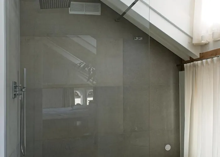 Historic And In The Centre Of * بولزانو